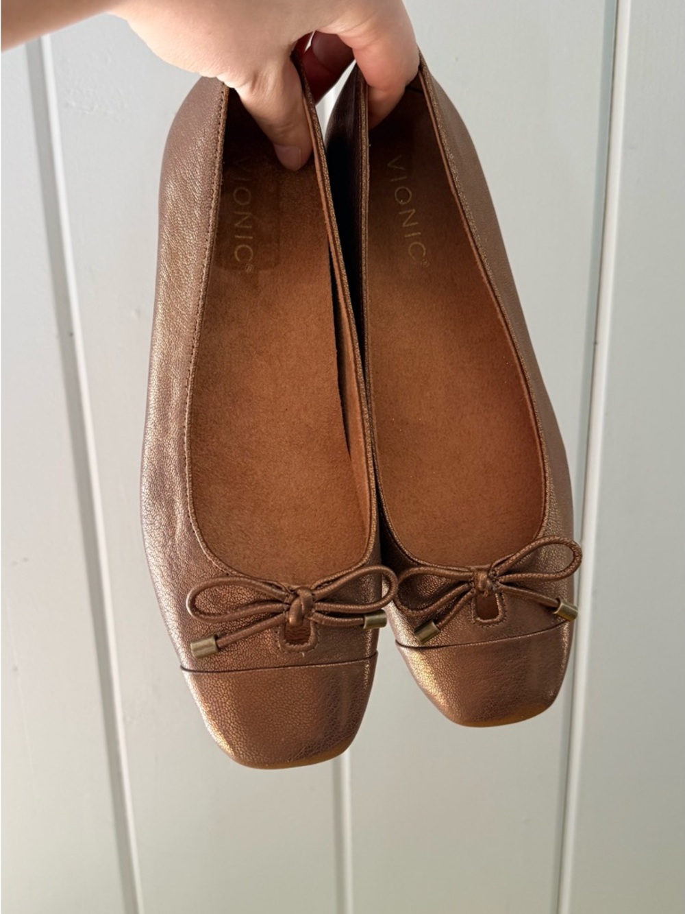 Vionic Women’s Bronze Ballet Flats with Bow